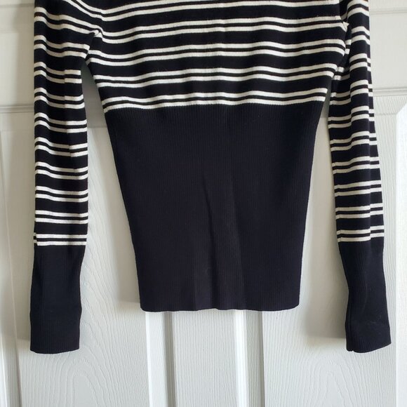 Guess Women's Cowl Neck Full Zip Sweater Jacket Size Large - Picture 7 of 8